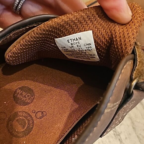 Brown velcro shoes size 13 Stride Rite - Picture 8 of 10